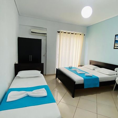 Vila Brisild Ksamil Luaran gambar