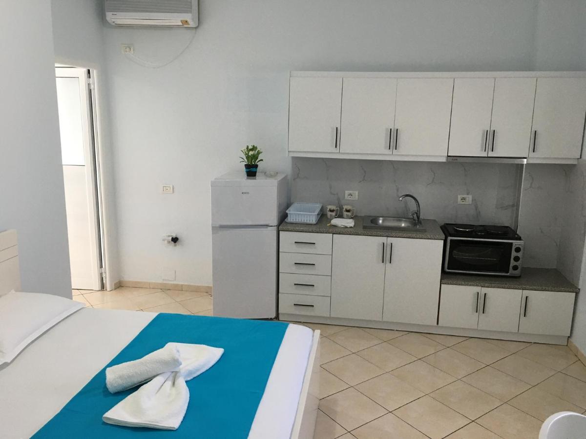 Vila Brisild Ksamil Luaran gambar