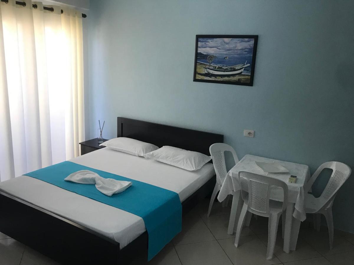 Vila Brisild Ksamil Luaran gambar