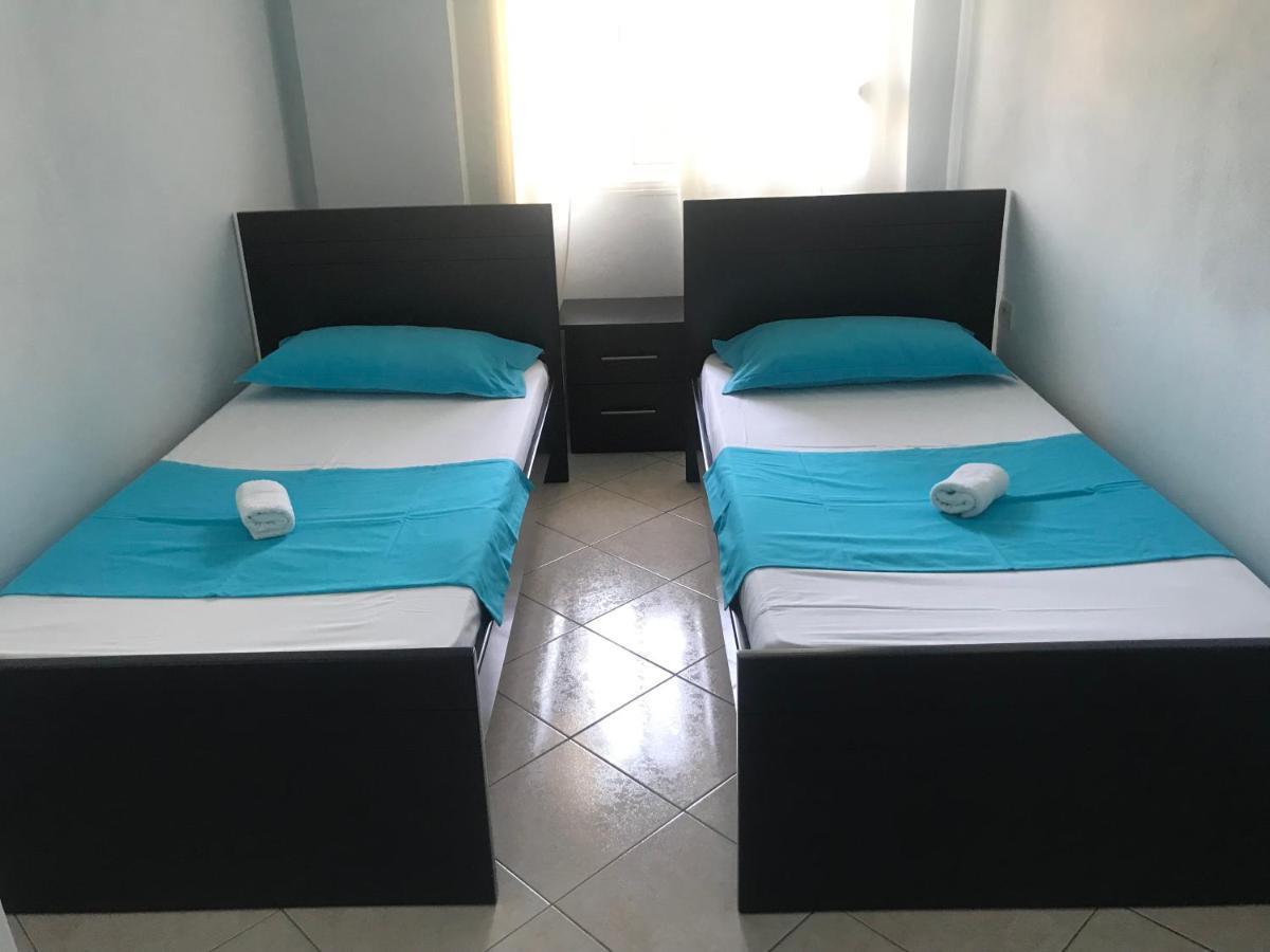 Vila Brisild Ksamil Luaran gambar
