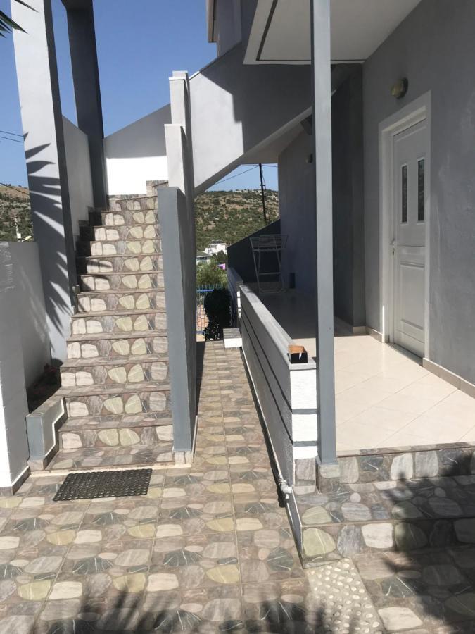 Vila Brisild Ksamil Luaran gambar